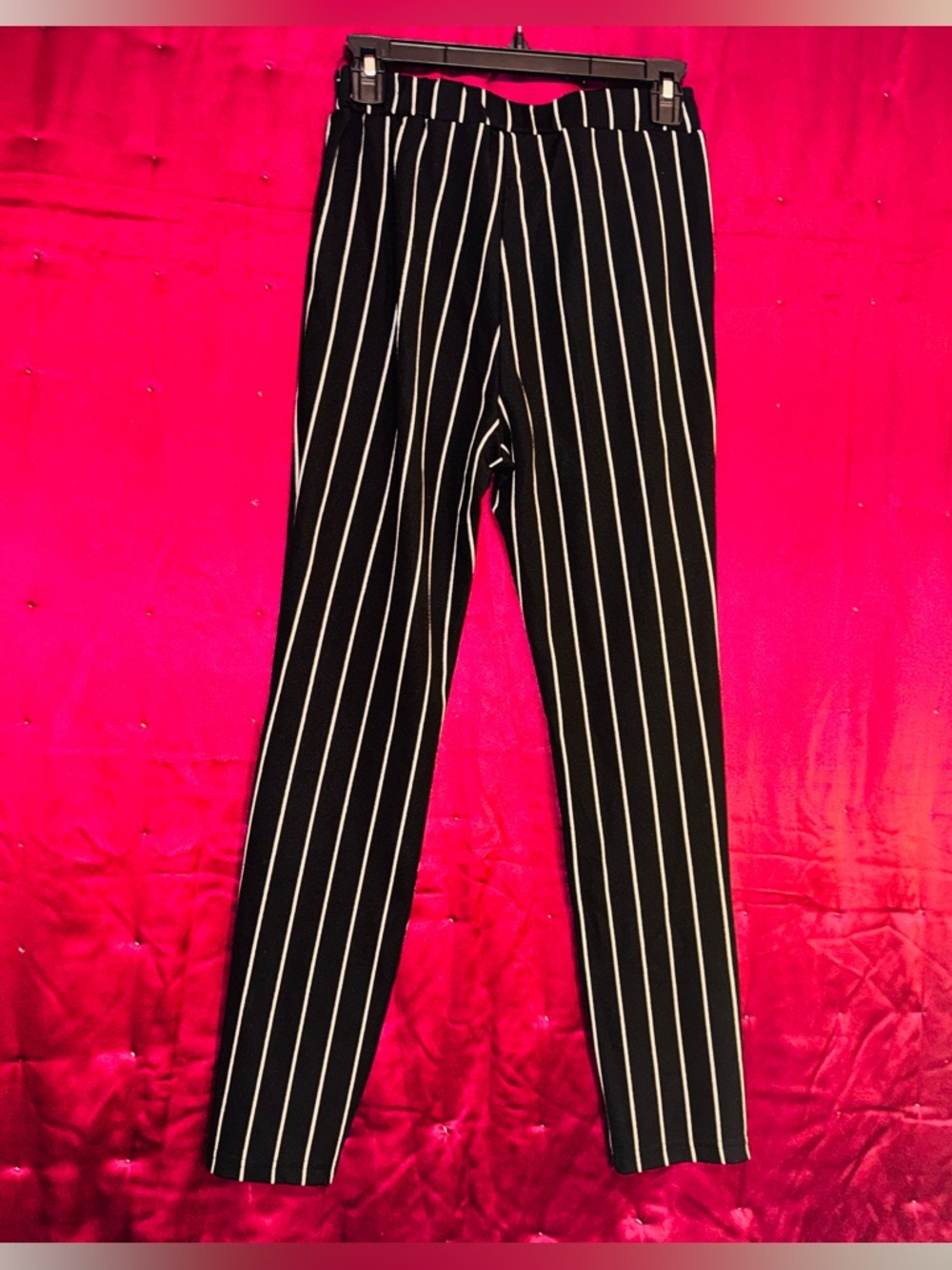 👑 Like New SHEIN Black Pinstripe Tie-Waist Women’s Trousers — Size Small - Picture 3 of 7